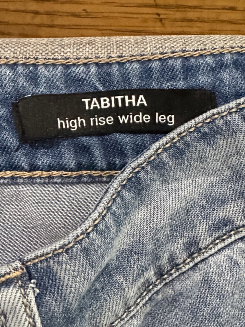 DO Dee Ocleppo Tabitha High Rise Wide Leg Jeans Light Wash 6 - Picture 8 of 12